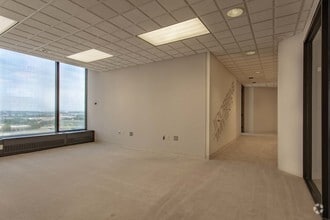 40 N Main St, Dayton, OH to rent Interior Photo- Image 1 of 4