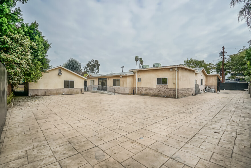 14520 Hesby St, Sherman Oaks, CA for rent - Building Photo - Image 3 of 64