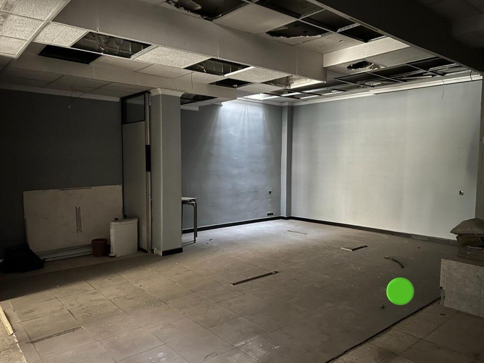 Retail in Granada, Granada to rent Building Photo- Image 1 of 15