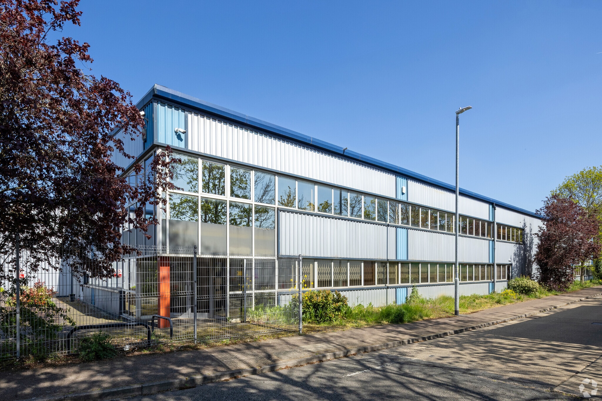 Eden Way, Leighton Buzzard to rent Primary Photo- Image 1 of 9