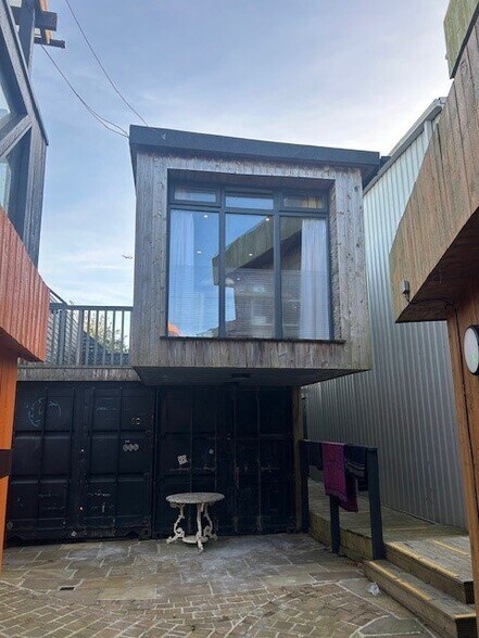 Soweni, Newquay for sale - Primary Photo - Image 1 of 1