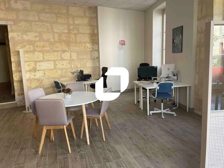 Office in Bordeaux to rent - Interior Photo - Image 2 of 5