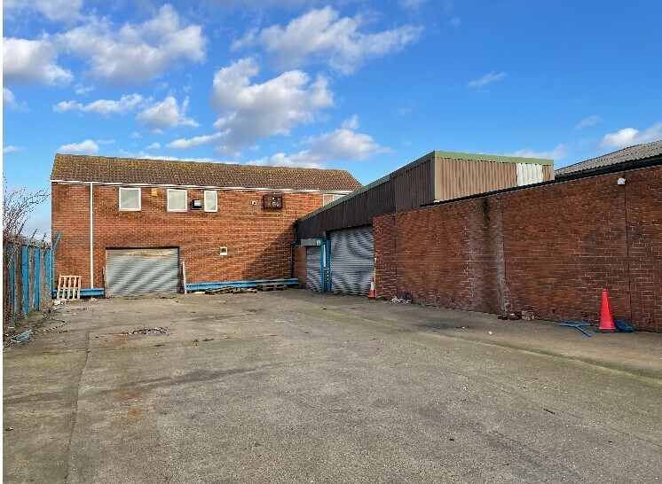 3 North Quay, Grimsby for sale Primary Photo- Image 1 of 1