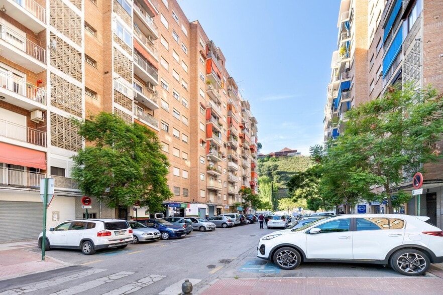 Retail in Las Gabias for sale - Building Photo - Image 3 of 24