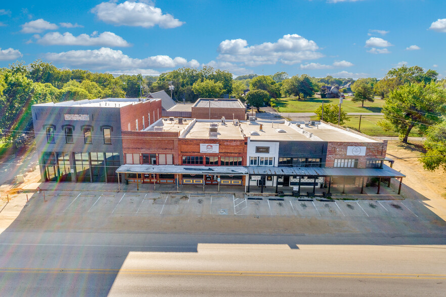 204-208 S Main St, Aubrey, TX for sale - Building Photo - Image 1 of 15