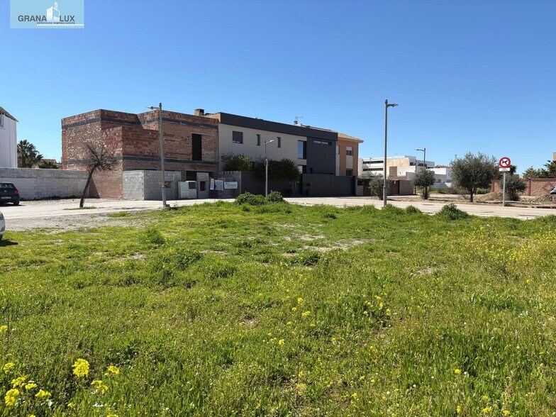 Calle Petunia, 2, Churriana de la Vega, Granada for sale - Building Photo - Image 2 of 8
