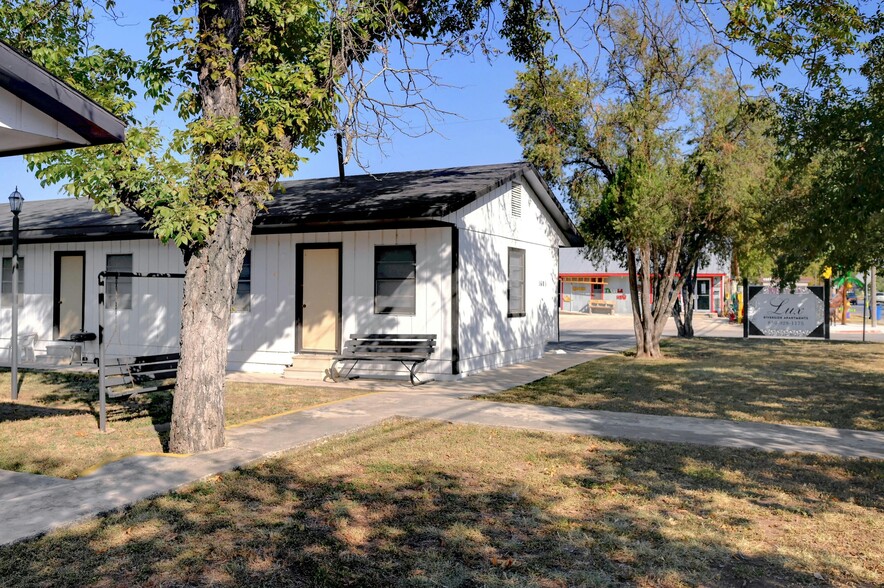 1605 Water St, Kerrville, TX for sale - Building Photo - Image 3 of 39