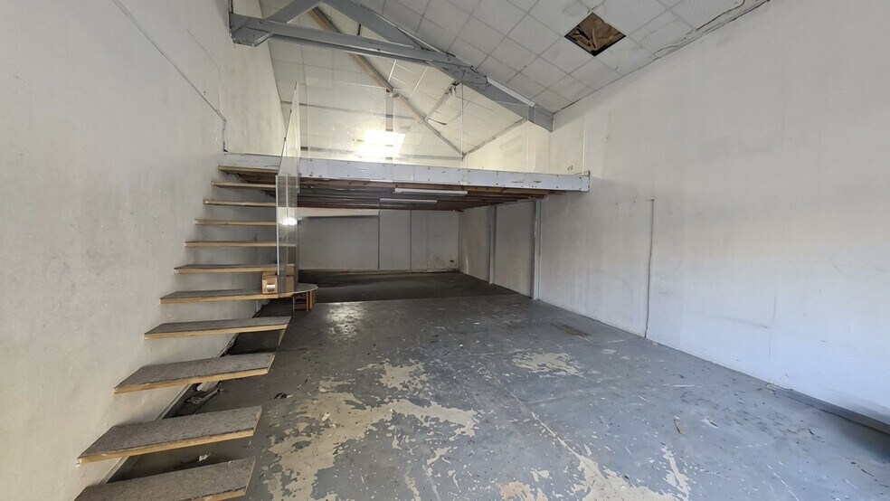 Retail in Toulon for sale - Interior Photo - Image 3 of 4