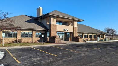 1325 S Main St, Fond Du Lac, WI for rent Building Photo- Image 1 of 8