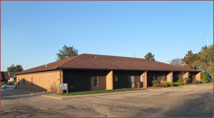 2281 Village Mall Dr, Mansfield, OH for rent - Building Photo - Image 1 of 5