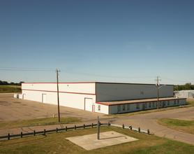 2540 37 Av, Springbrook, AB for rent Building Photo- Image 1 of 4