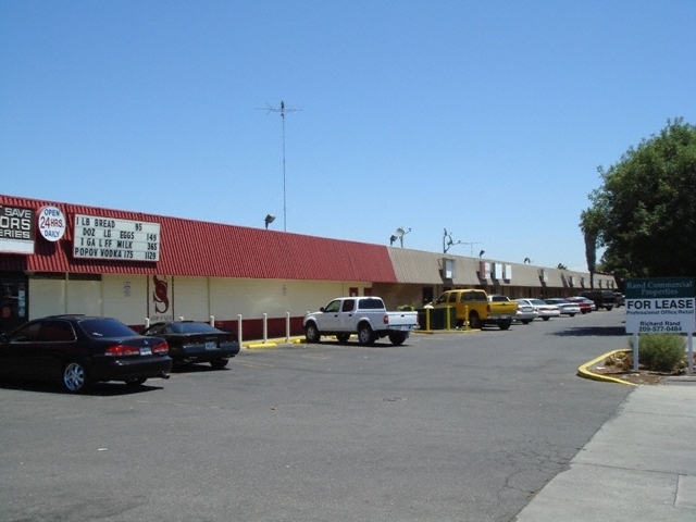 3800 McHenry Ave, Modesto, CA for rent - Primary Photo - Image 1 of 1