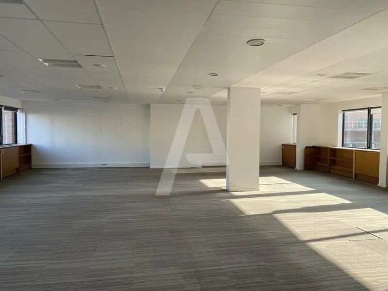 4 Rue Raspail, Ivry-sur-Seine to rent Interior Photo- Image 1 of 6