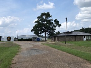 901 Verhalen Industrial Rd, Scottsville, TX for sale Building Photo- Image 1 of 1