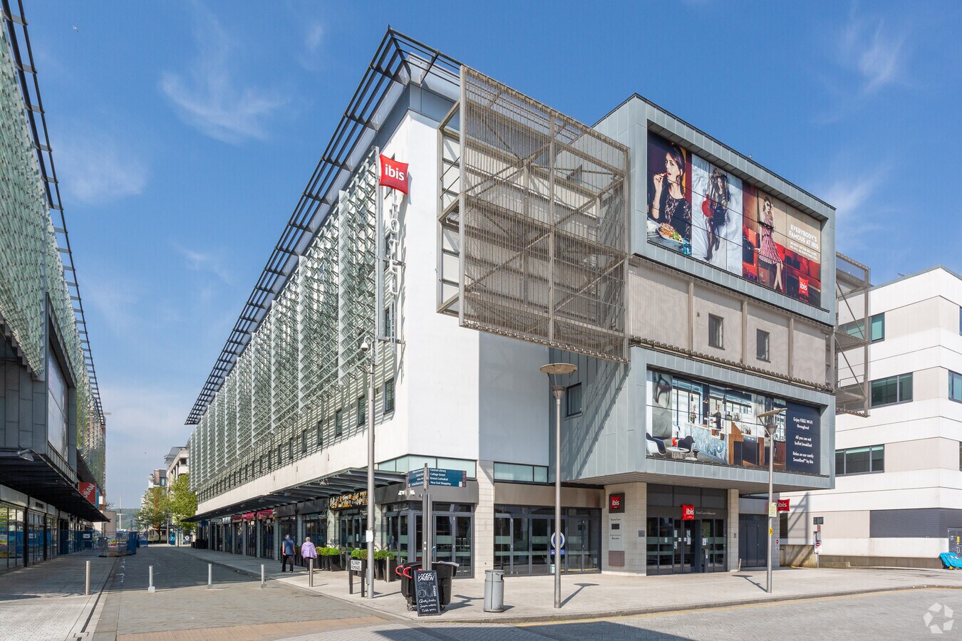 Millenium Promenade, Bristol, BS1 5TY UK