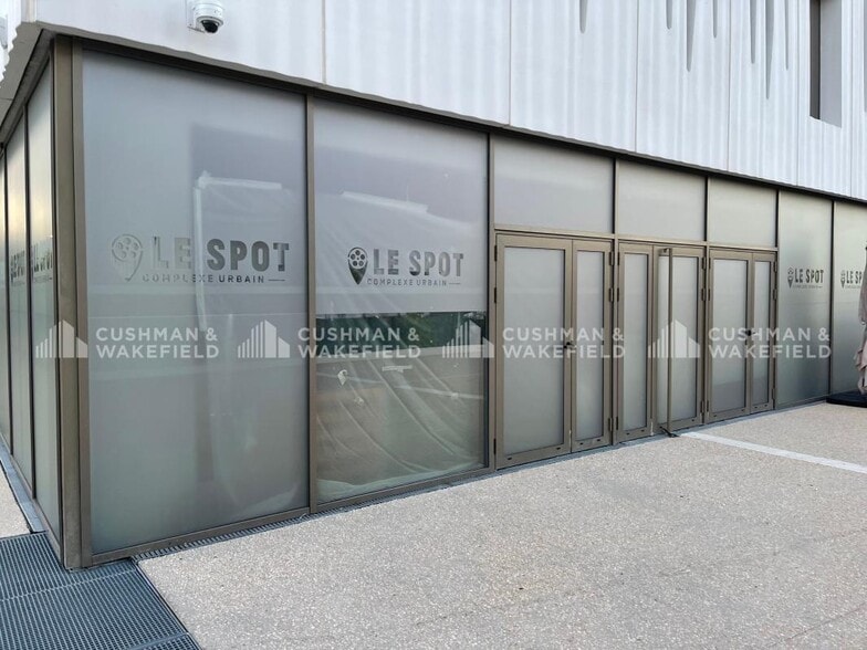 Office in La Ciotat to rent - Building Photo - Image 2 of 9