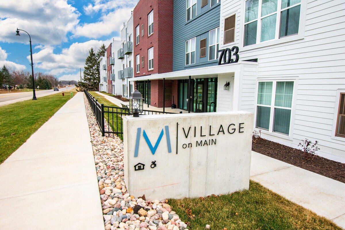 703 W Main St, Waunakee, WI for sale Building Photo- Image 1 of 1