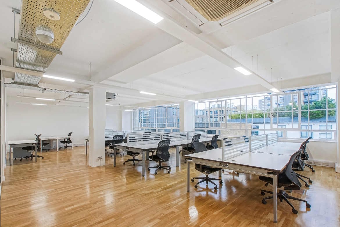 63 Gee St, London to rent Interior Photo- Image 1 of 3