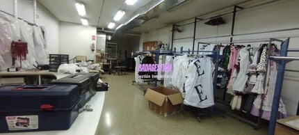 Retail in Badalona, Barcelona to rent Interior Photo- Image 2 of 6