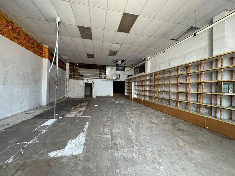 Retail in Murcia for sale - Interior Photo - Image 3 of 14