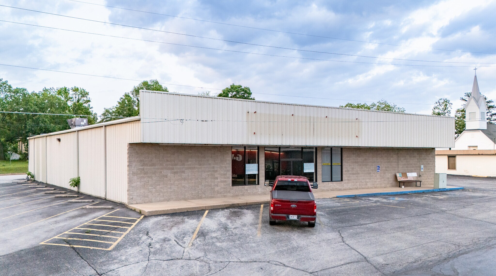 107 W Main St, Willow Springs, MO for sale Building Photo- Image 1 of 1