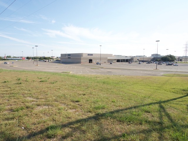 5801 W Waco Dr, Waco, TX for sale - Building Photo - Image 1 of 1