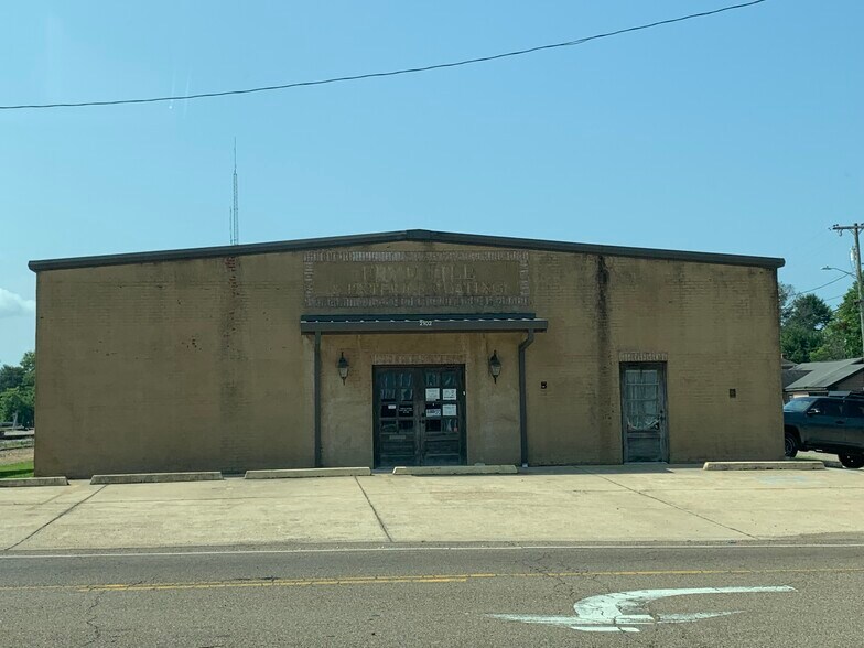 2102 Main St, Columbus 39701