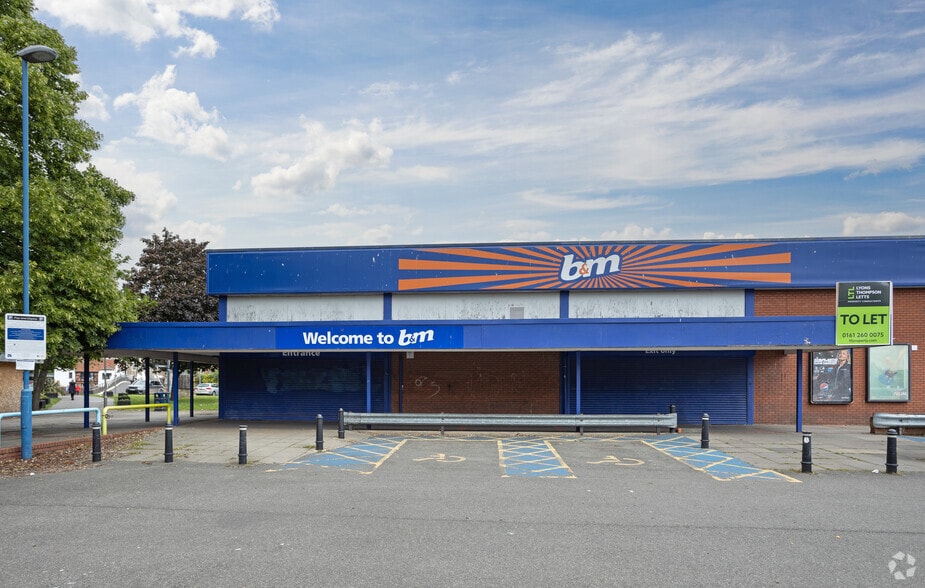 4-5 Lawrence Ln, Boston to rent - Building Photo - Image 3 of 5