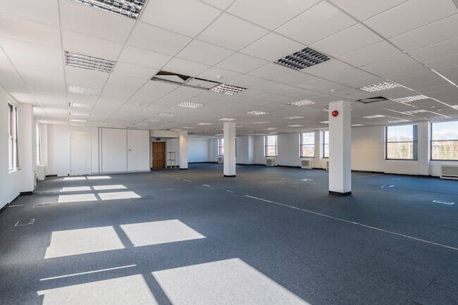 More details for 2 Station Rd, Swindon - Office to Rent