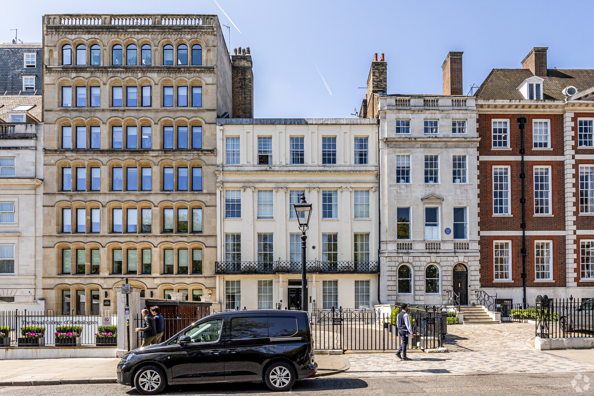 64 Lincolns Inn Fields, London for sale Primary Photo- Image 1 of 1
