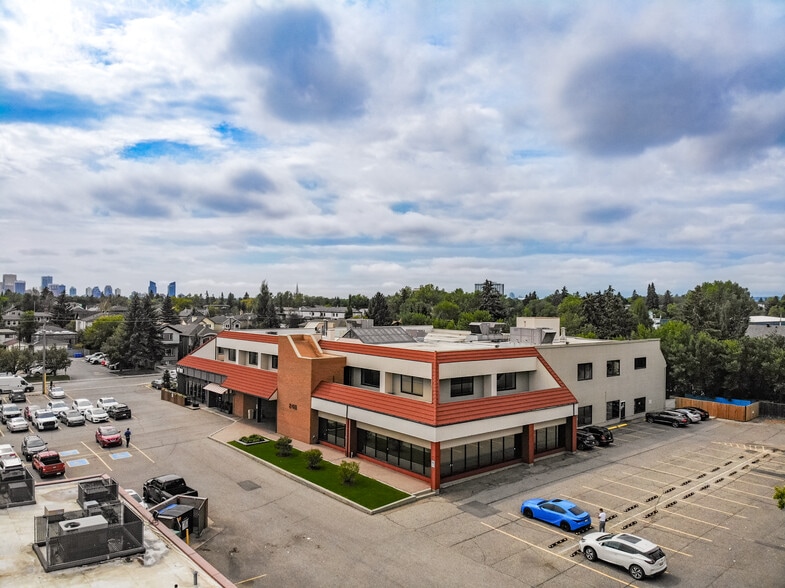 2411 4th St NW, Calgary, AB to rent - Building Photo - Image 2 of 11