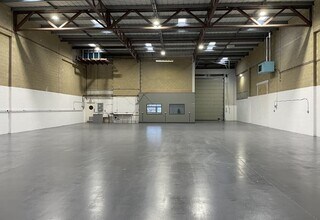 Birch, Swindon to rent Interior Photo- Image 2 of 5