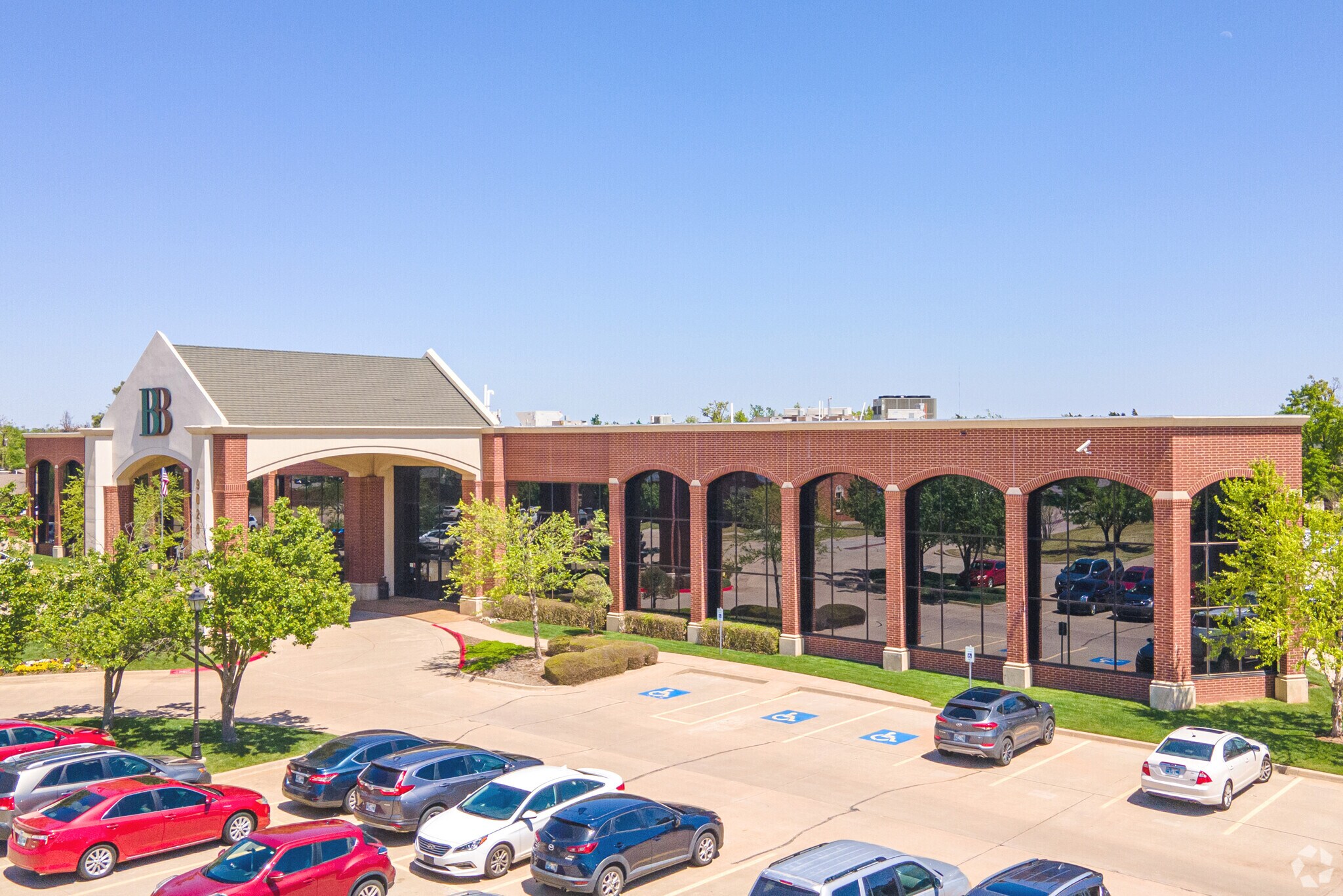 9020 N May Ave, Oklahoma City, OK for sale Primary Photo- Image 1 of 1