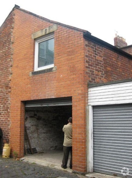 193 Whitley Rd, Whitley Bay to rent - Building Photo - Image 2 of 4