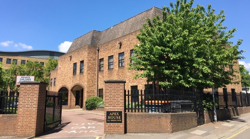 1 Bridle Path, Watford for sale Primary Photo- Image 1 of 1