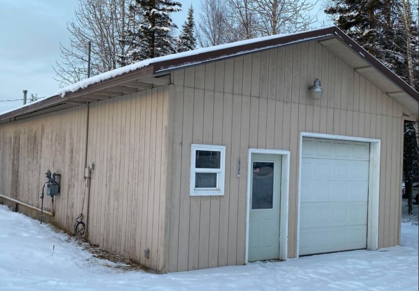 36053 Kenai Spur Hwy, Soldotna, AK for sale - Primary Photo - Image 1 of 3