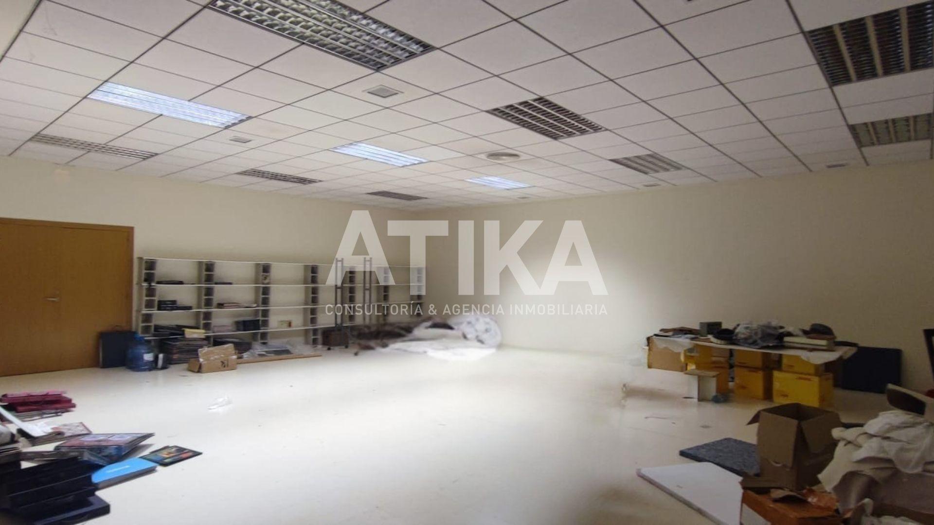Office in Ontinyent, Valencia to rent Interior Photo- Image 1 of 9