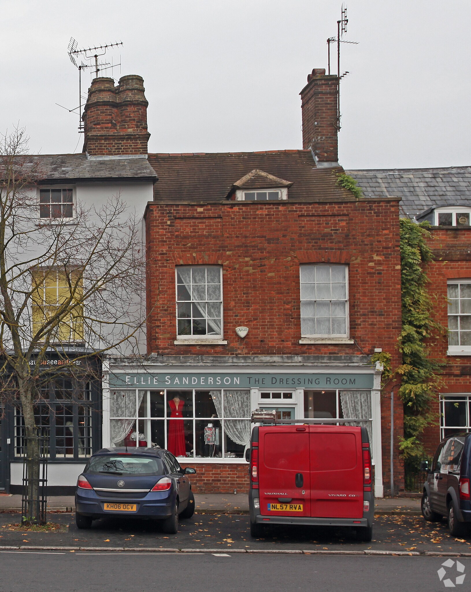 11 London End, Beaconsfield for sale Primary Photo- Image 1 of 1