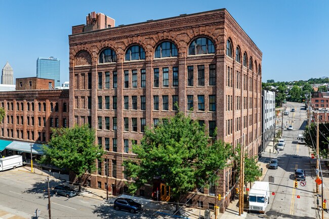 More details for 1425 Forbes Ave, Pittsburgh, PA - Office to Rent