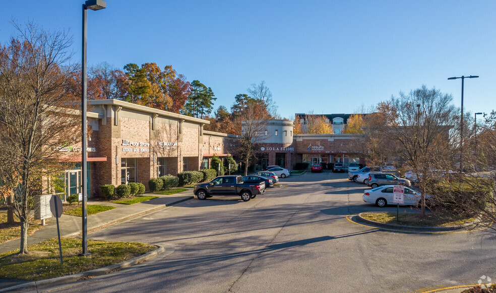 1901 NW Cary Pky, Morrisville, NC for sale - Primary Photo - Image 1 of 1