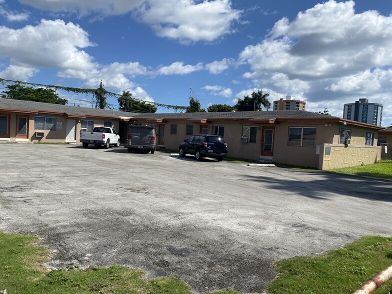 1915-1935 NW 28th St, Miami, FL for sale - Building Photo - Image 3 of 17