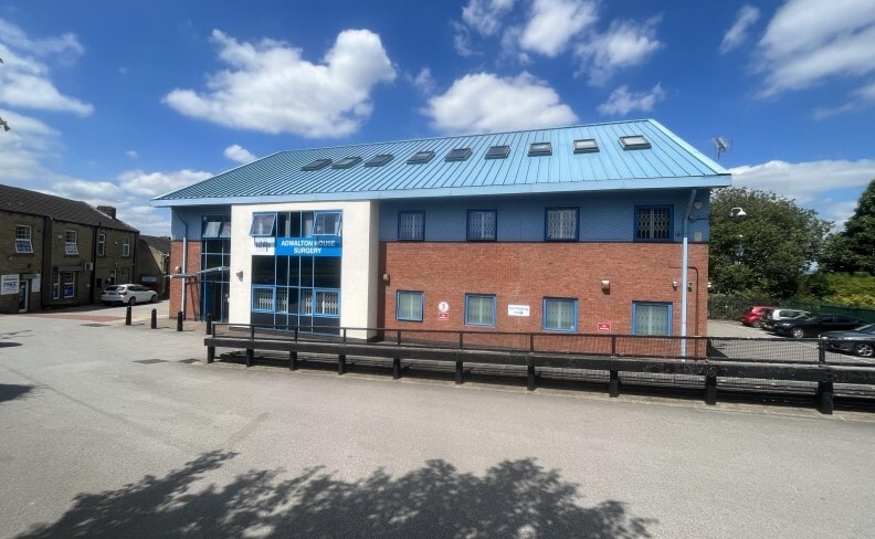 1-3 Wakefield Rd, Drighlington for sale - Primary Photo - Image 1 of 1