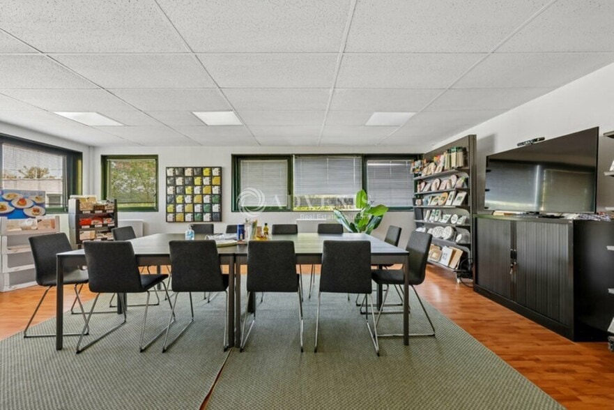 Office in Lognes for sale - Interior Photo - Image 3 of 12