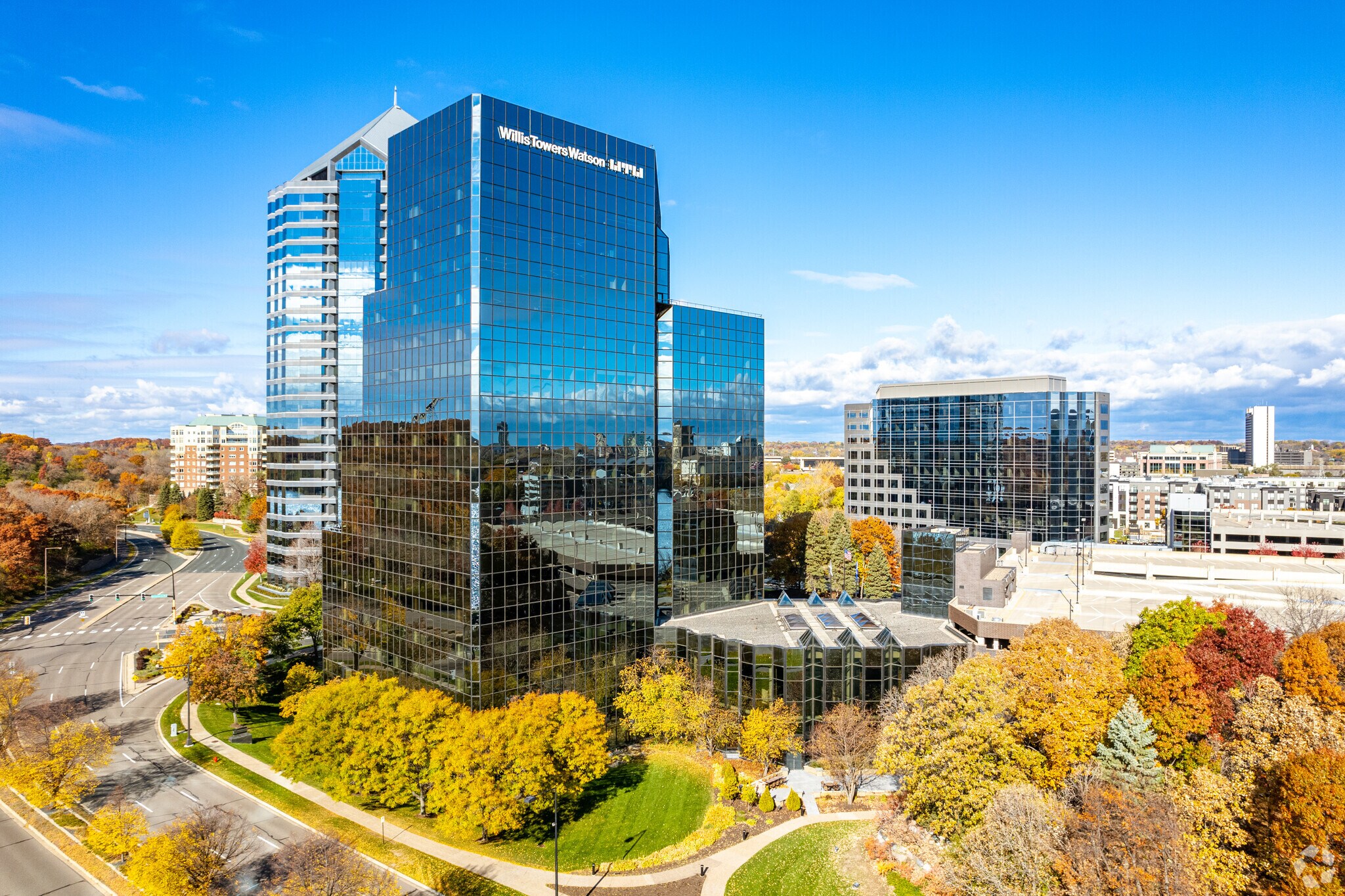 8400 Normandale Lake Blvd, Bloomington, MN to rent Building Photo- Image 1 of 66