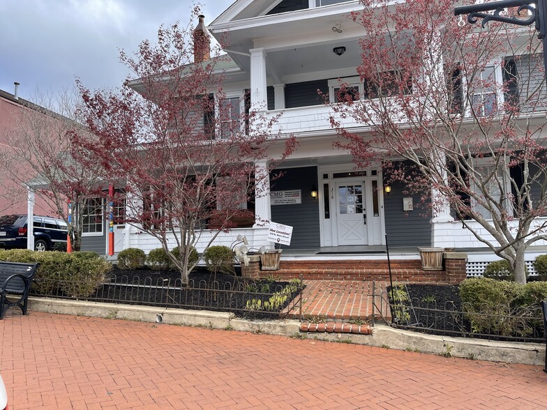 318 N Main St, Blacksburg, VA for rent - Building Photo - Image 1 of 1