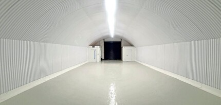 Cudworth St, London to rent Interior Photo- Image 1 of 8