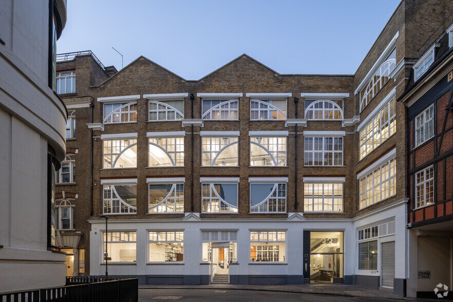 32-34 Gresse St, London to rent - Building Photo - Image 1 of 8