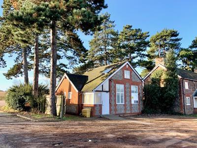 Tut Hl, Fornham All Saints for sale Primary Photo- Image 1 of 1