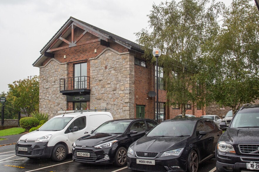 2 Kilmorey St, Newry BT34 2DE UK