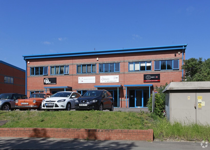 Hazel Rd, Southampton to rent - Building Photo - Image 2 of 2